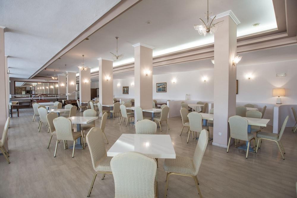 Alexandros Hotel Perama  Zewnętrze zdjęcie